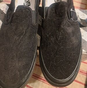 NIB!!! Vans OG Classic Slip On Shoes Velvet Embroidery Black/Black Mens Size 12.